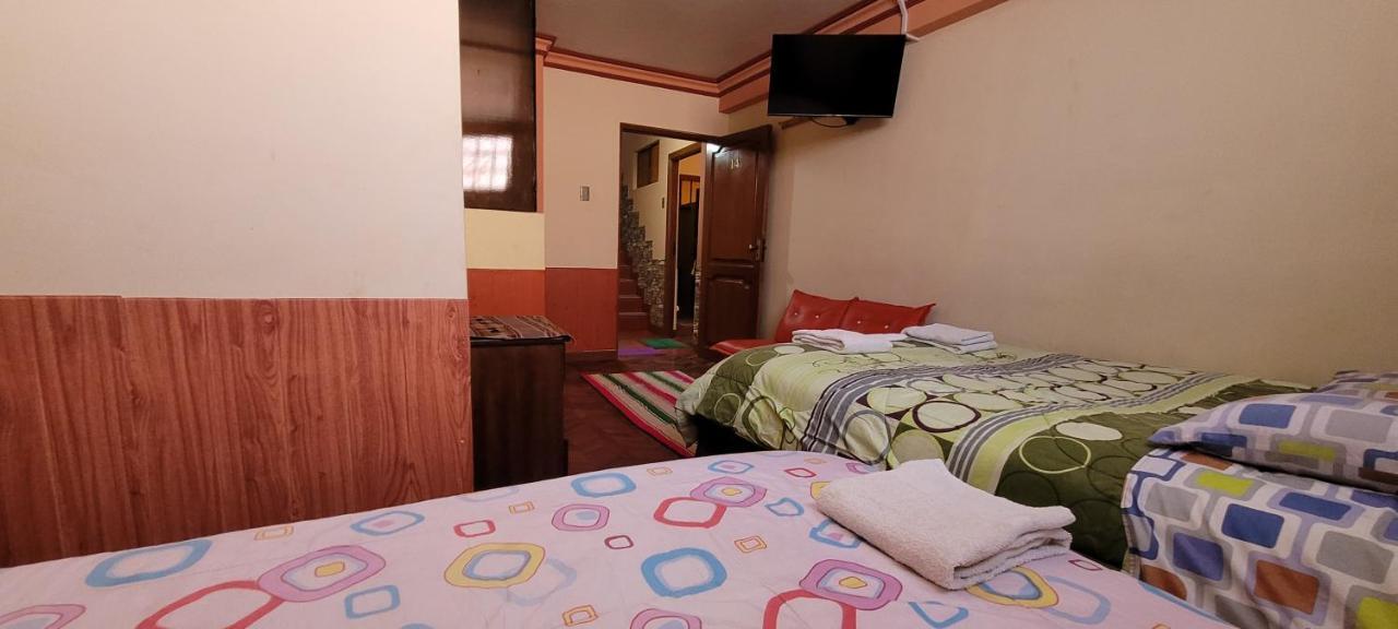 Hostal Sol Y Luna Bed & Breakfast Copacabana  Exterior photo
