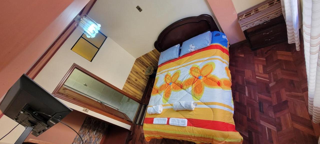 Hostal Sol Y Luna Bed & Breakfast Copacabana  Exterior photo