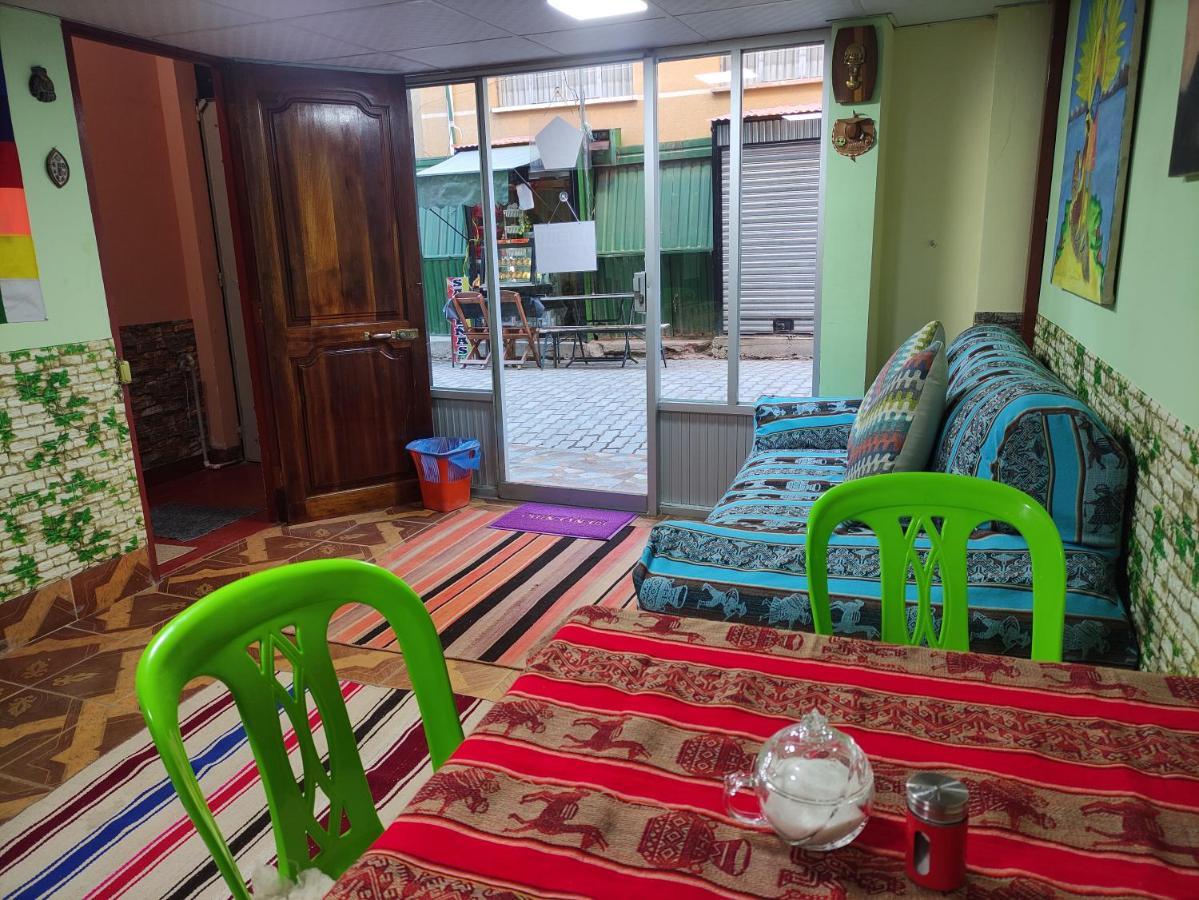 Hostal Sol Y Luna Bed & Breakfast Copacabana  Exterior photo
